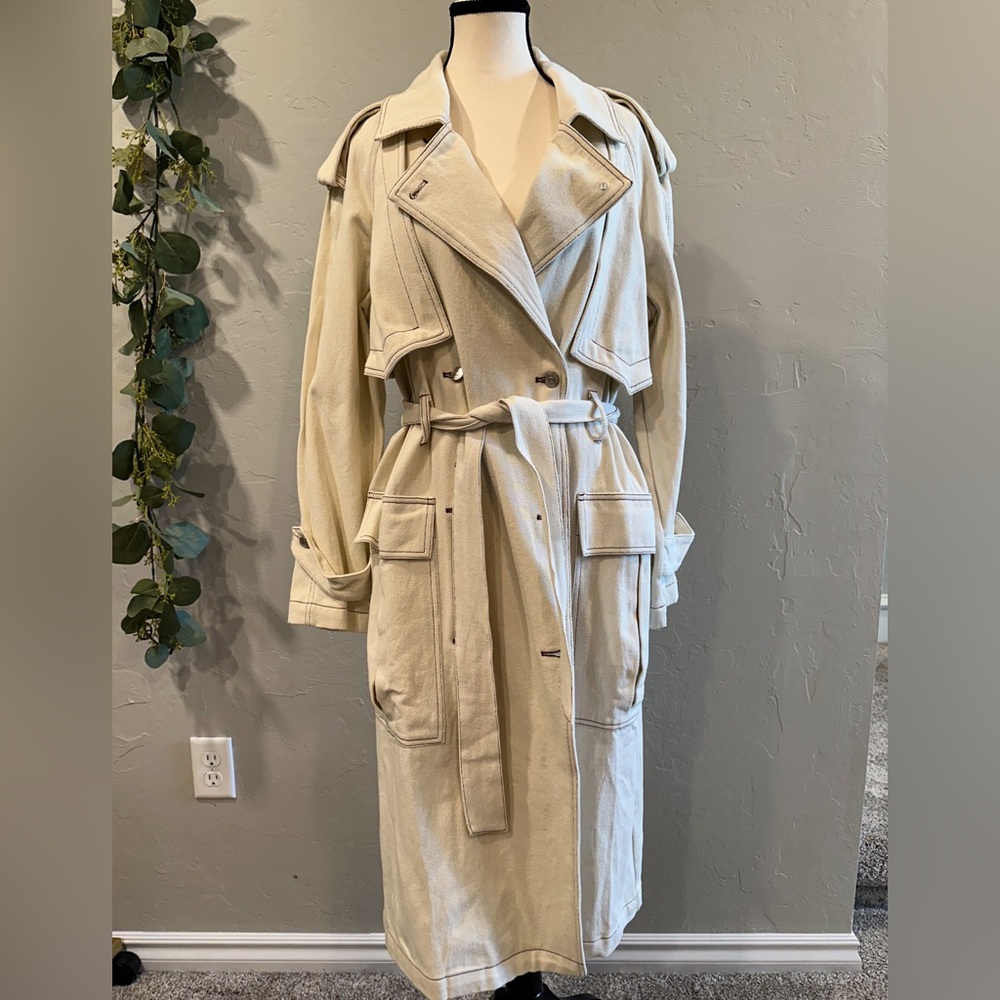 Crescent Denim Trench Coat in White - Picture 6 of 8